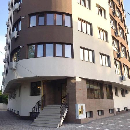 Elyse Comfortable Apartment Close To Palas Mall Iasi Exterior foto